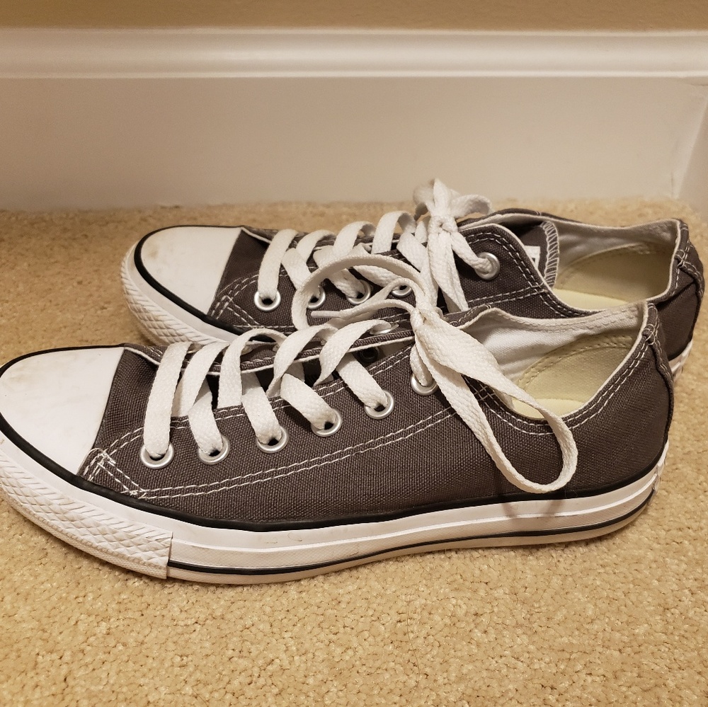 Grey Chuck Taylor Converse